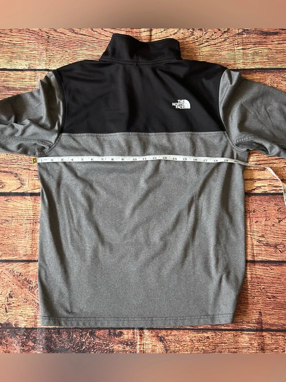 The North Face Colorblock Fleece Quarter Zip Pullover - Gray & Black